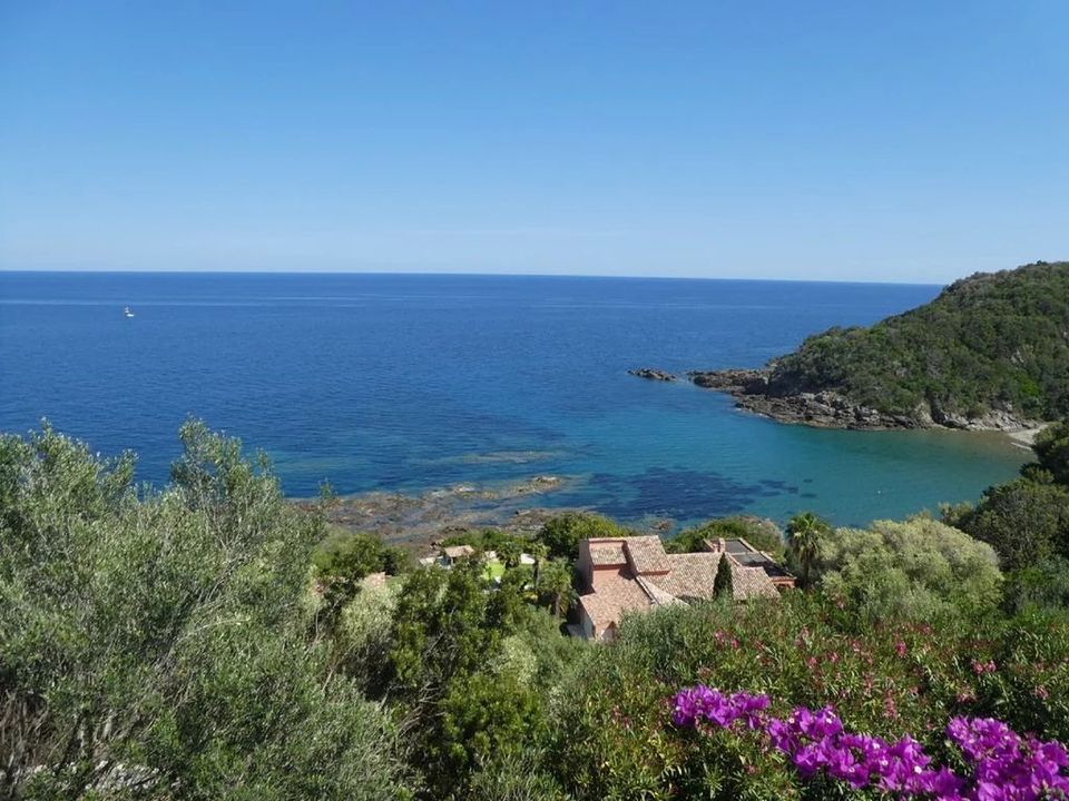 Landejendom i Sari-Solenzara, Corse-du-Sud - foto 1