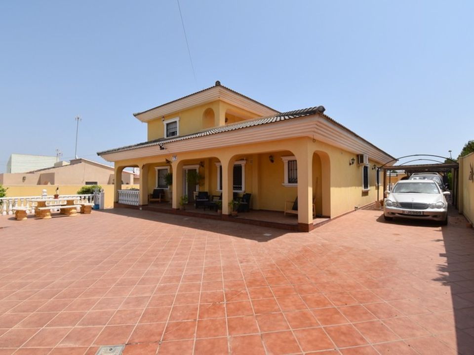 Villa i Los Balcones, Alicante - foto 1