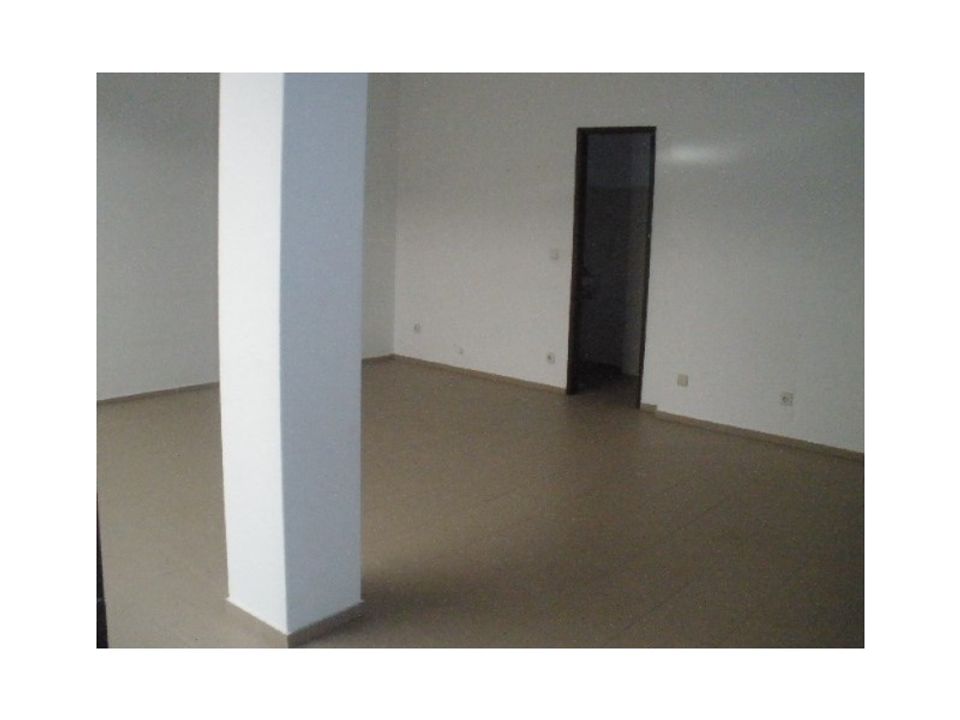 Erhvervsejendom i Monte Real, Leiria - foto 2