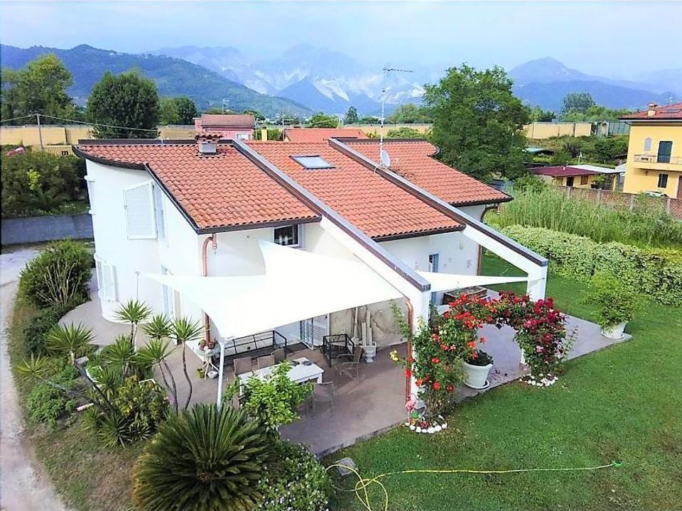 Villa a Carrara, Massa and Carrara - foto 1