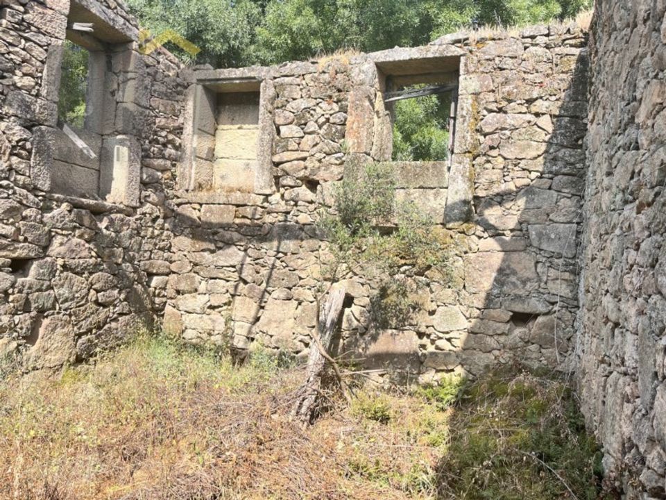 Helårsgrund i Alcains, Castelo Branco - foto 3