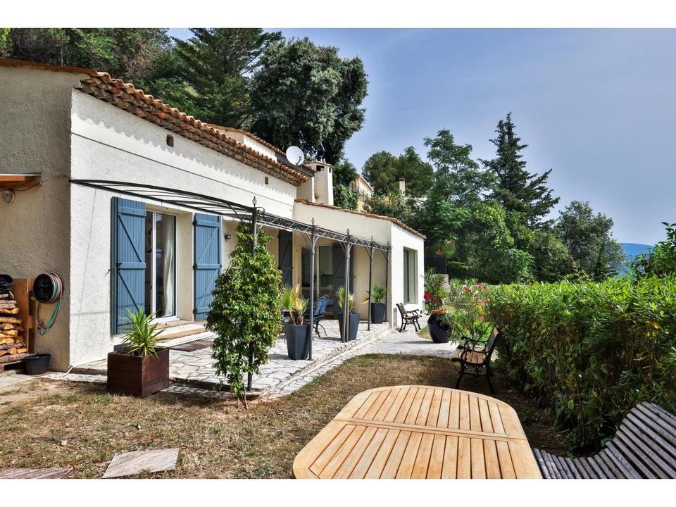 Villa i Saint-Laurent-du-Var, Alpes-Maritimes - foto 3
