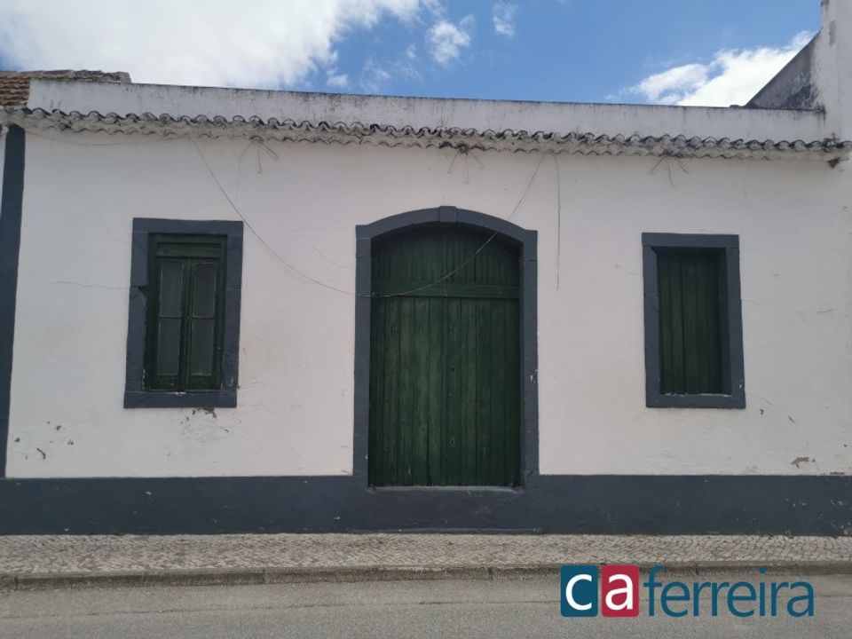 Erhvervsejendom i Almeirim, Santarem - foto 1