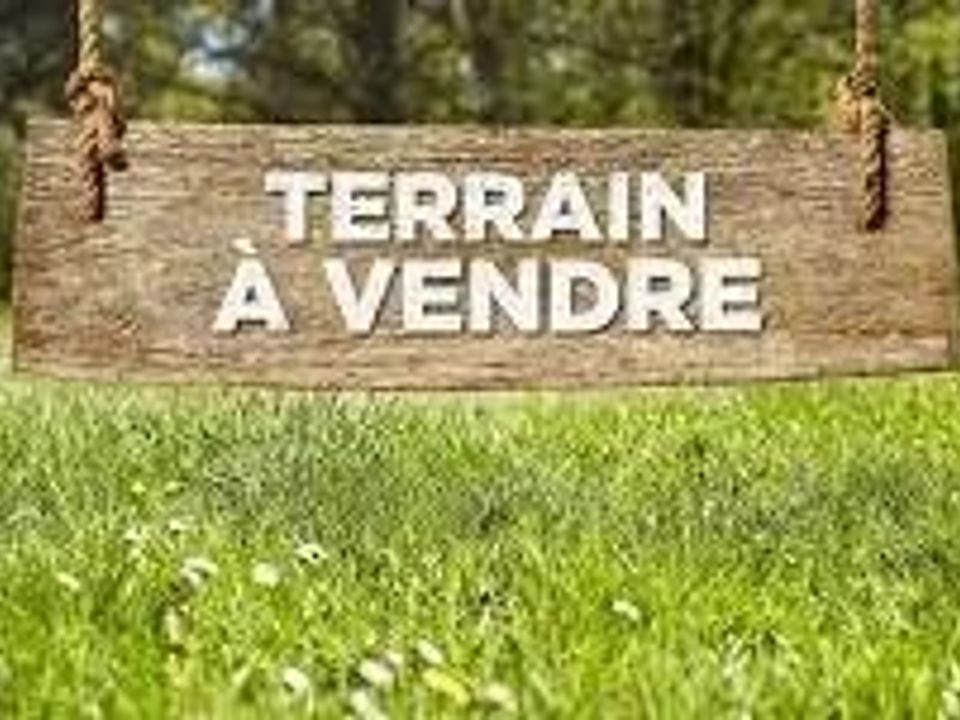 Helårsgrund i Savigné-sur-Lathan, Indre-et-Loire - foto 1