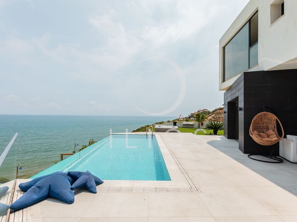 Villa a El Faro, Malaga - foto 1