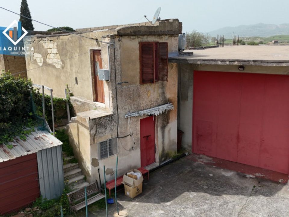Erhvervsejendom i Palagonia, Catania - foto 2
