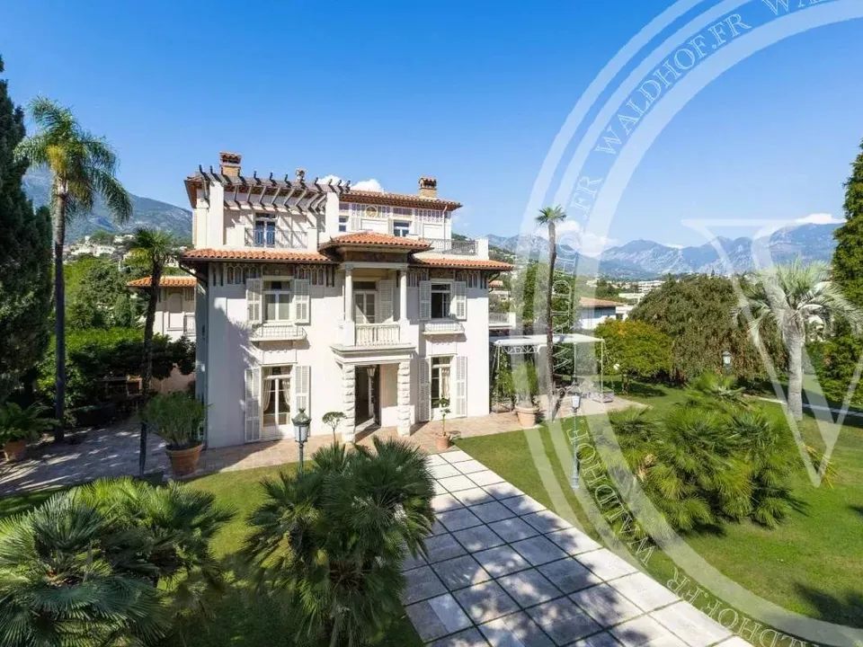 Landejendom i Roquebrune-Cap-Martin, Alpes-Maritimes - foto 1