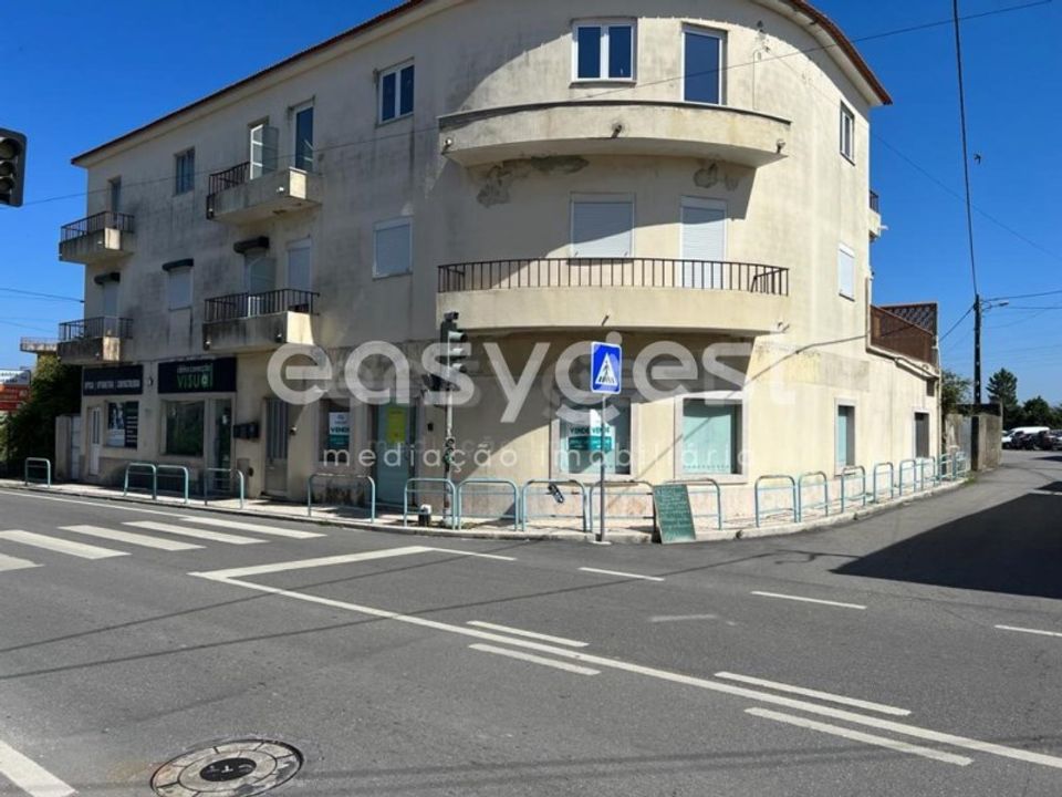 Erhvervsejendom i Leiria, Leiria - foto 1