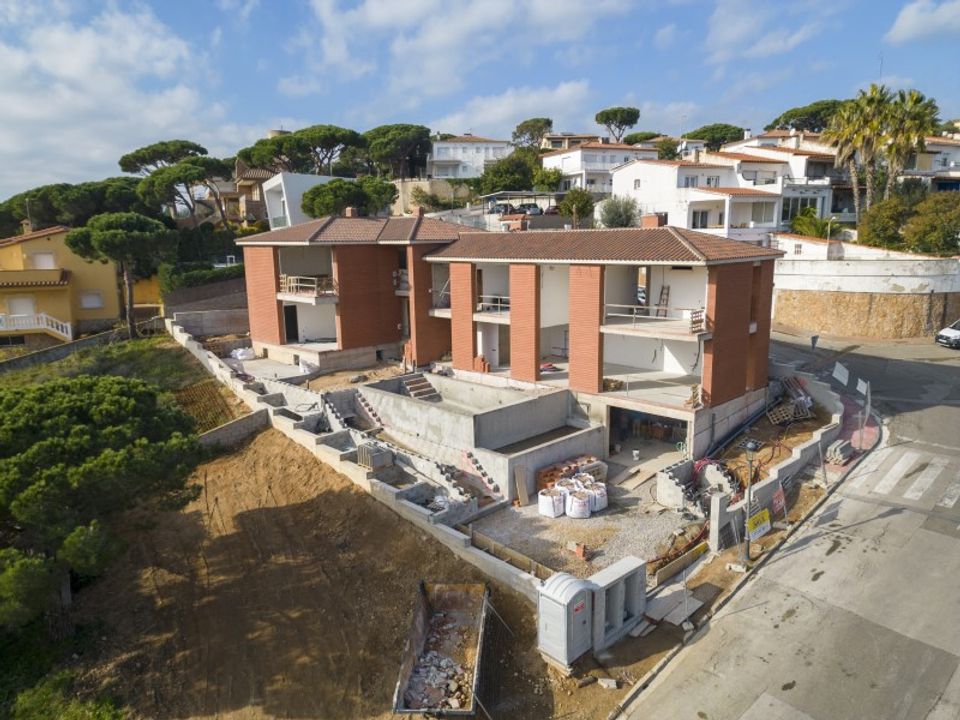 Villa i Sant Pol (Ajuntament La Bisbal), Gerona - foto 3