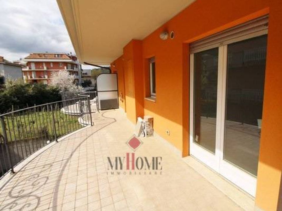 Lejlighed i Cupra Marittima, Ascoli Piceno - foto 2