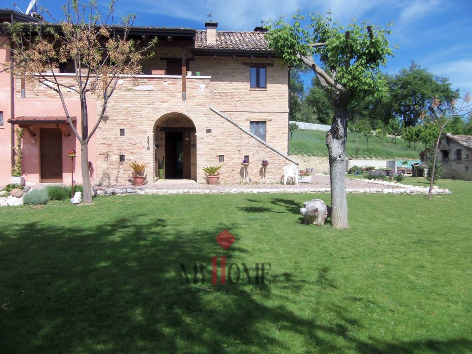 Landejendom i Castel Di Lama, Ascoli Piceno - foto 1