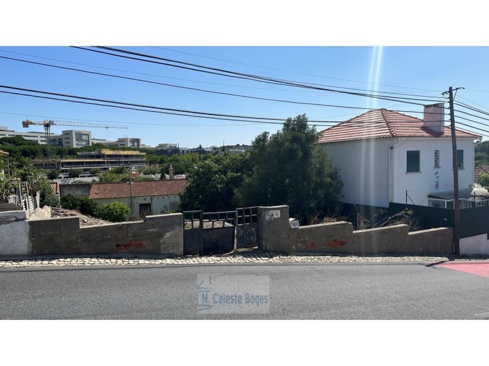 Helårsgrund i Porto Salvo, Lisbon - foto 1