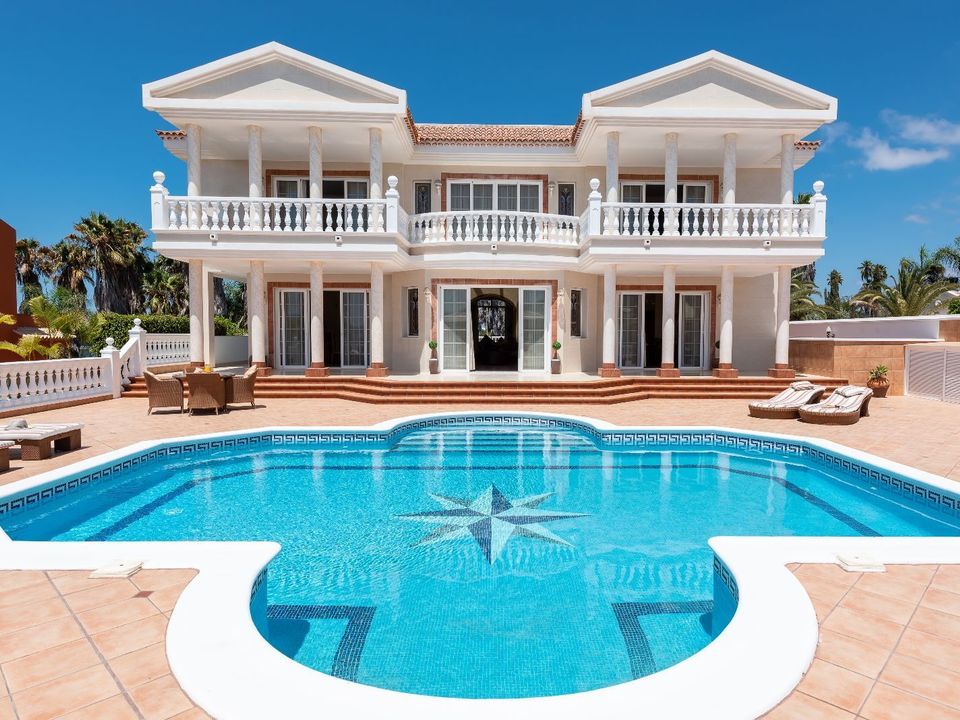 Villa i La Caleta (Adeje), Tenerife - foto 1