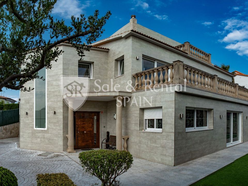 Villa i Lloret De Mar, Gerona - foto 2