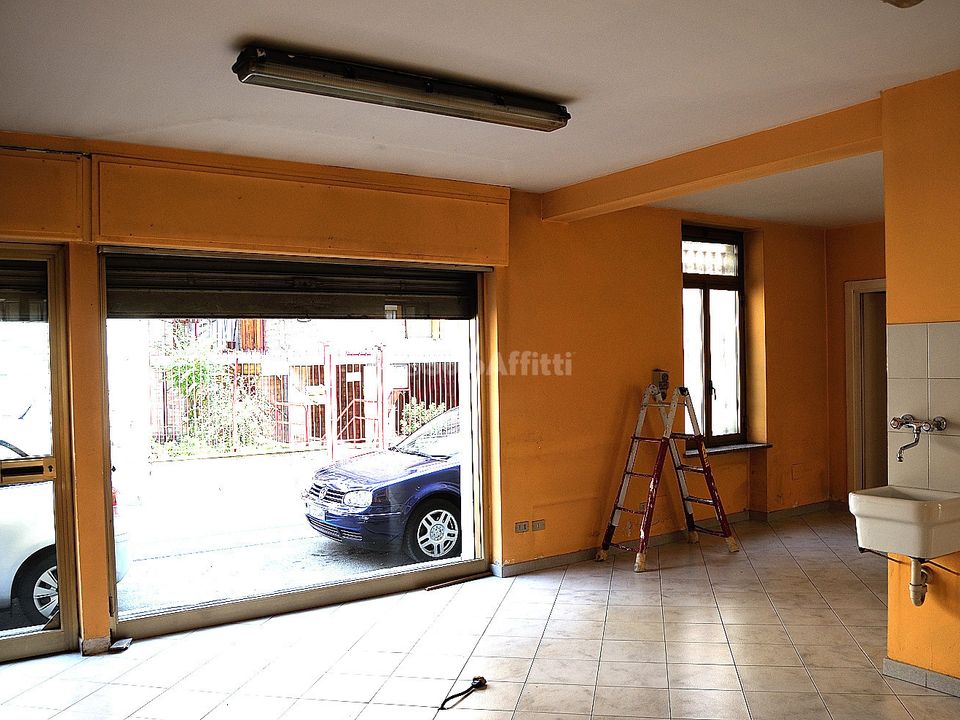 Erhvervsejendom i Settimo Torinese, Turin - foto 1