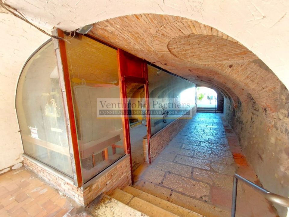Erhvervsejendom i Moniga del Garda, Brescia - foto 5