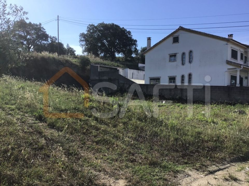 Helårsgrund i Torres Novas, Santarem - foto 1