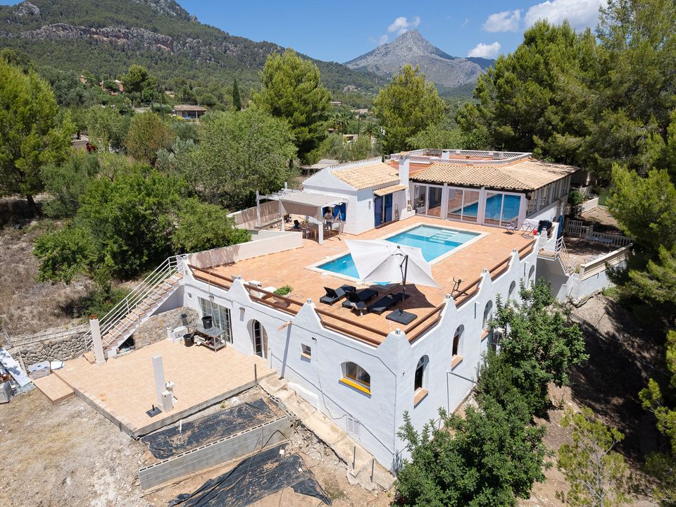 Villa in Es Capdella, Mallorca - foto 1