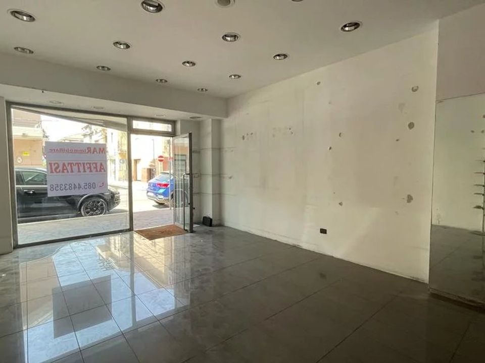 Erhvervsejendom i Montesilvano Marina, Pescara - foto 5