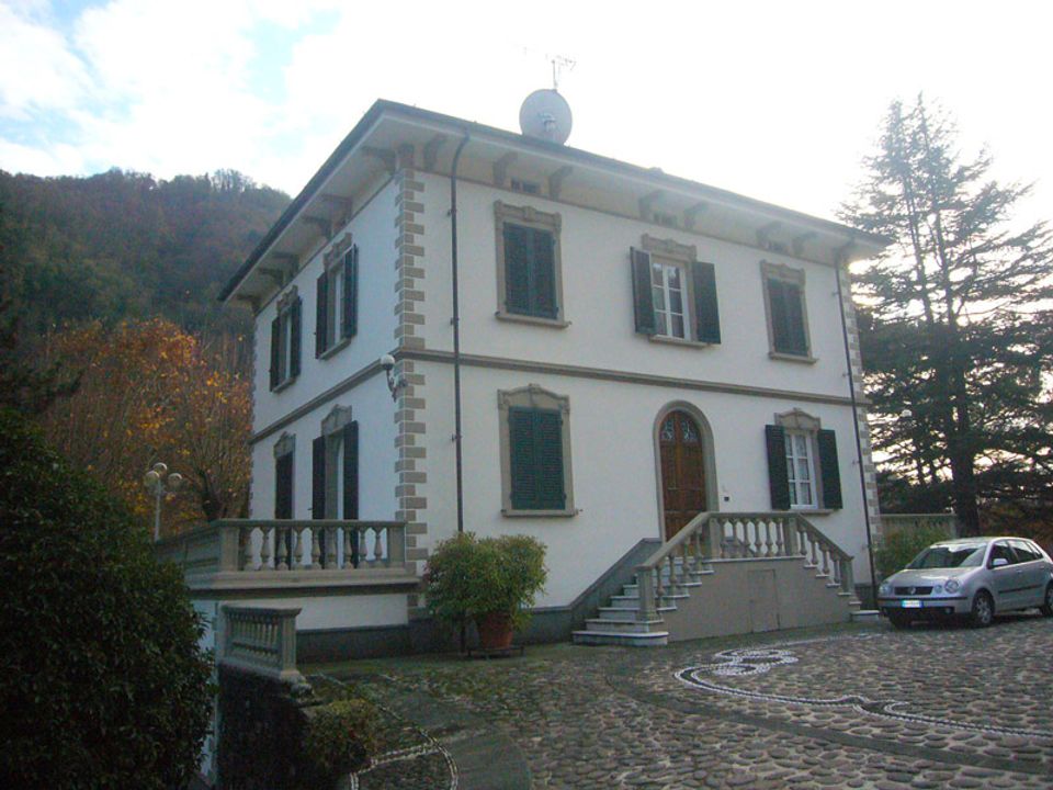 Villa i Bagni di Lucca, Lucca - bilde 1