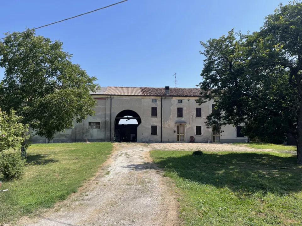 Landejendom i Suzzara, Mantua - foto 1