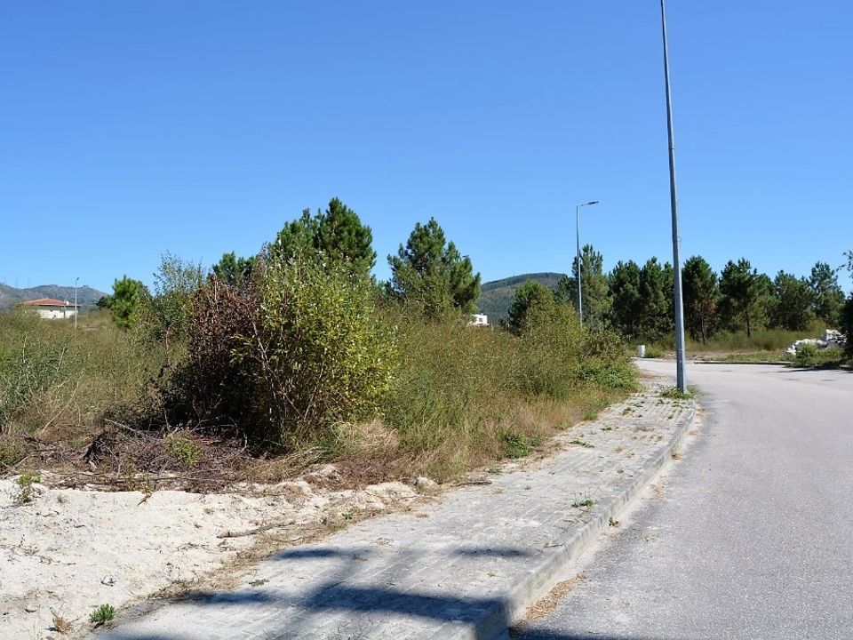 Helårsgrund i Povoa de Lanhoso, Braga - foto 4
