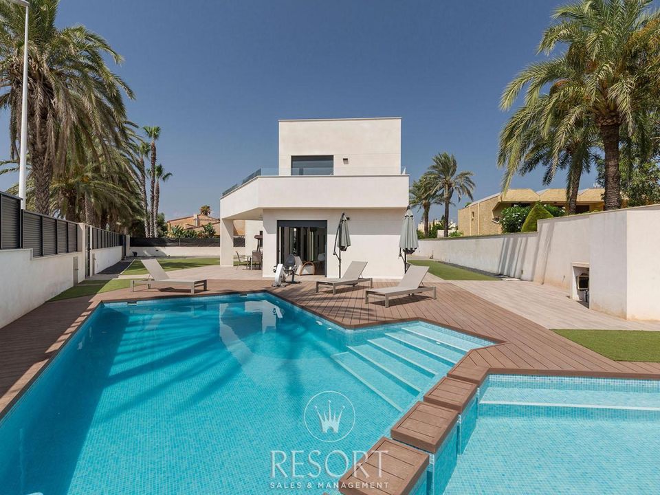 Villa i La Manga Del Mar Menor, Murcia - foto 1