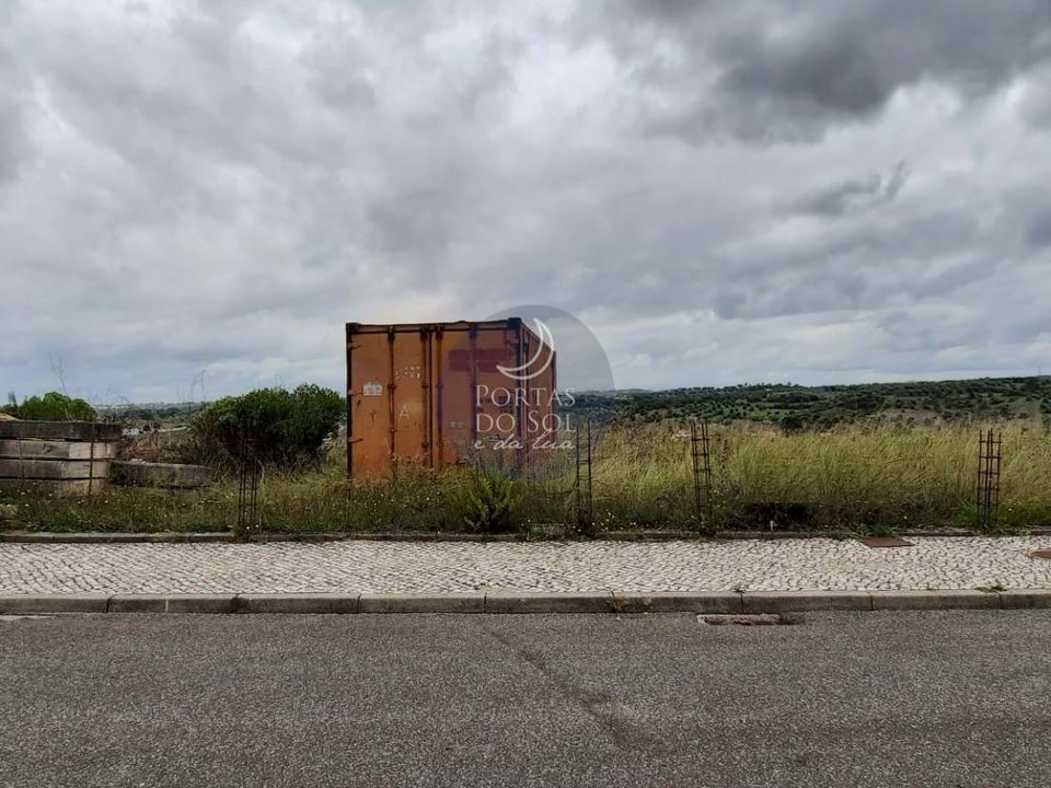 Helårsgrund i Torres Novas, Santarem - foto 1