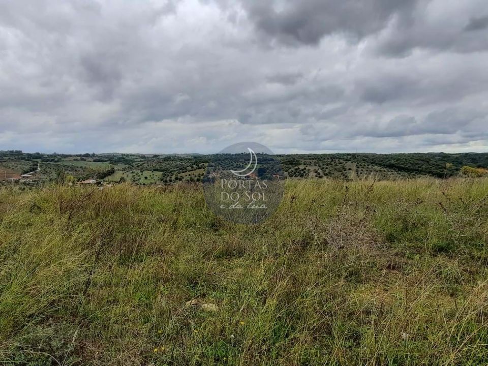 Helårsgrund i Torres Novas, Santarem - foto 1