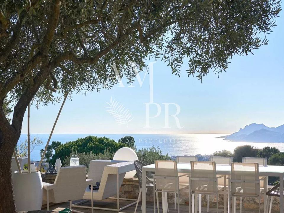 Villa i Le Cannet, Alpes-Maritimes - foto 1