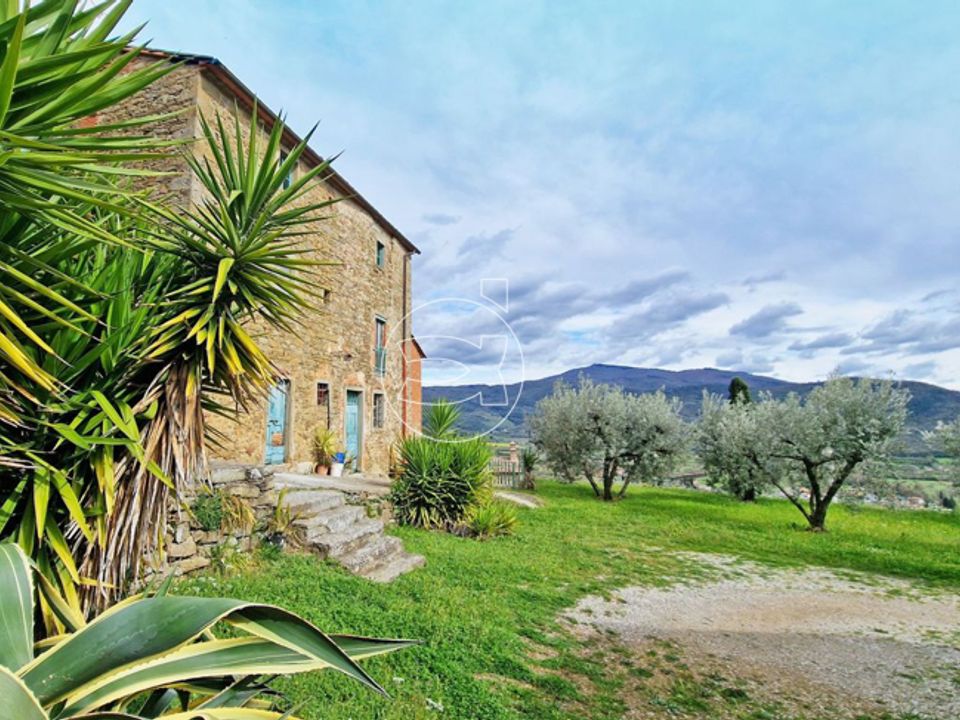 Landejendom i Castiglion Fiorentino, Arezzo - foto 1