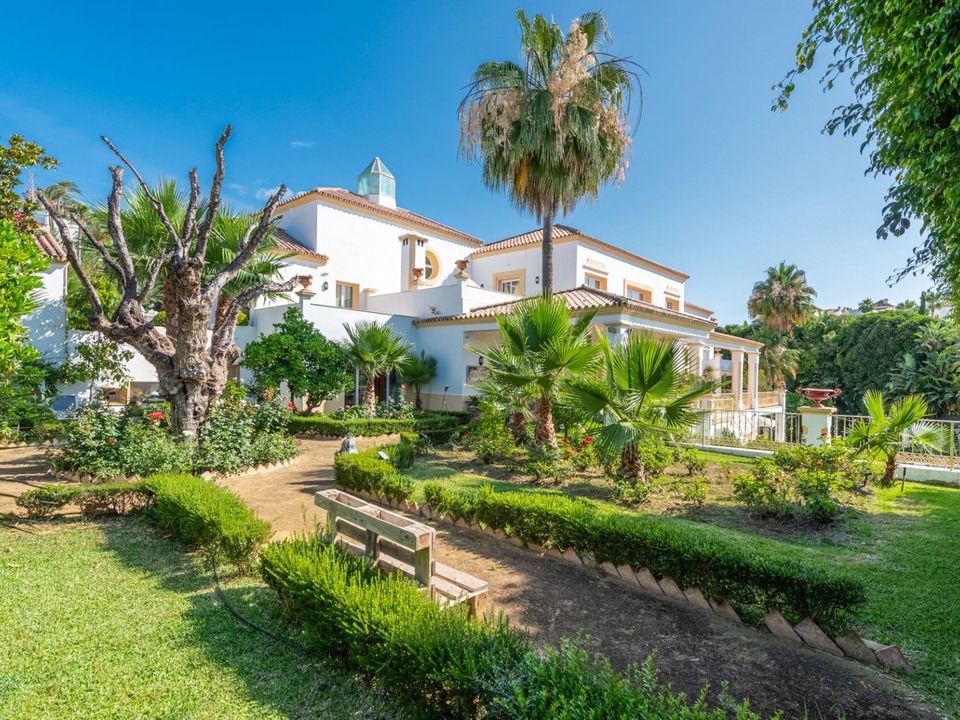 Villa en Benahavis, Malaga - foto 1