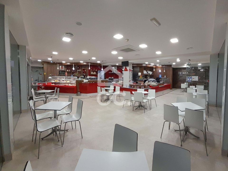 Erhvervsejendom i Vieira de Leiria, Leiria - foto 2