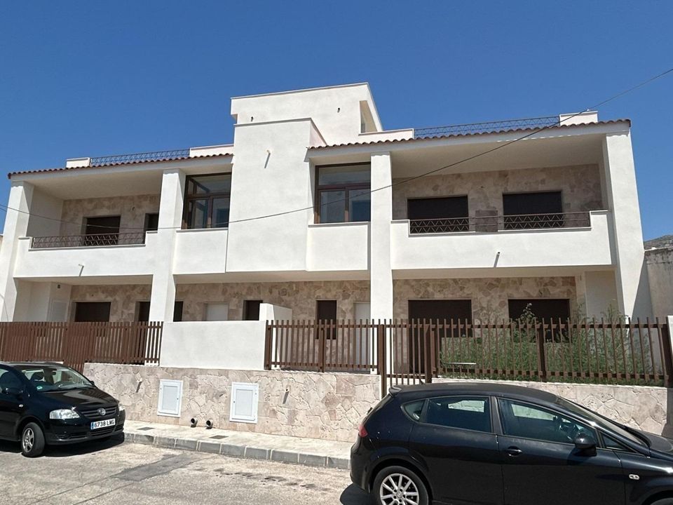 Bungalow i Hondon De Las Nieves, Alicante - foto 1