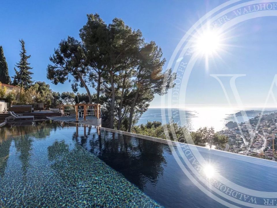 Вилла в Roquebrune-Cap-Martin, Alpes-Maritimes - фотография 3