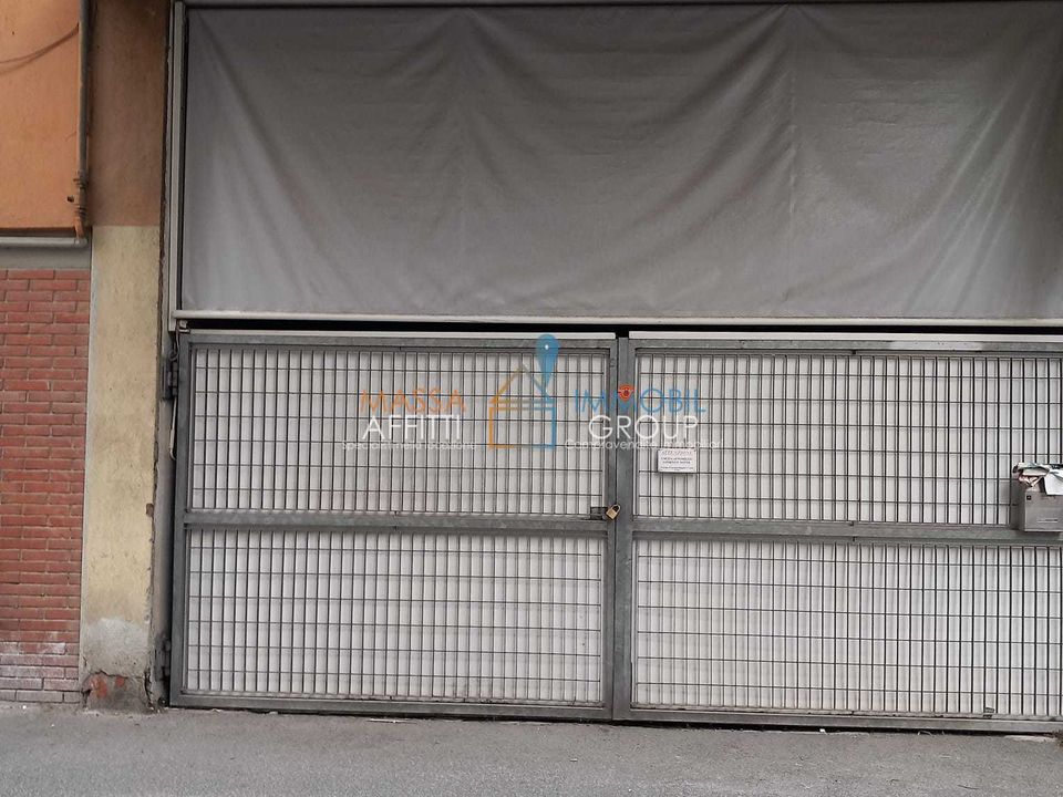 Erhvervsejendom i Carrara, Massa and Carrara - foto 4