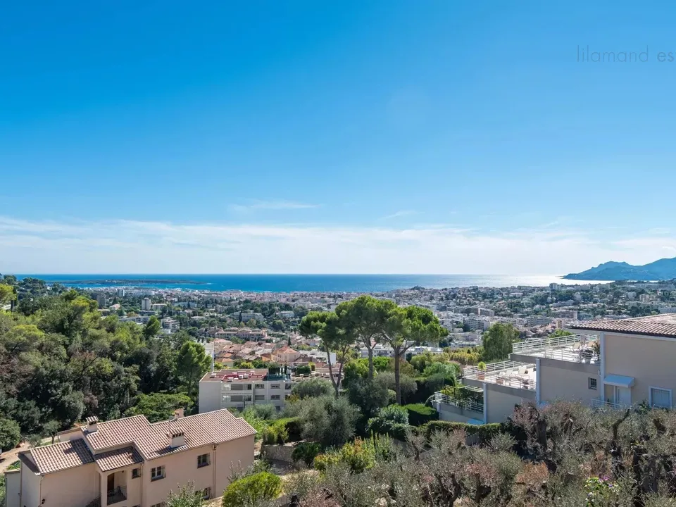 Lejlighed i Le Cannet, Alpes-Maritimes - foto 1