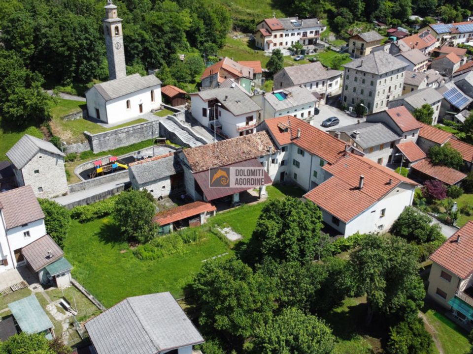 Landejendom i Ponte Nelle Alpi, Belluno - foto 1