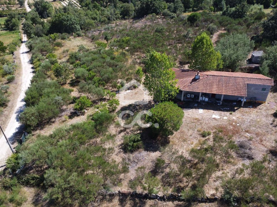 Helårsgrund i Santa Cruz-Trindade e Sanjurge, Vila Real - foto 5