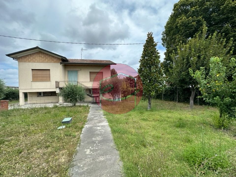 Villa en Savignano sul Rubicone, Forli-Cesena - foto 1