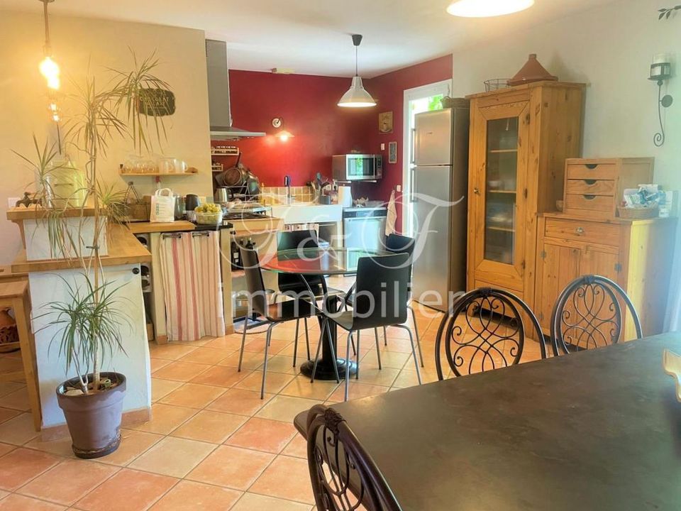 Villa i Saint-Saturnin-les-Apt, Vaucluse - foto 2