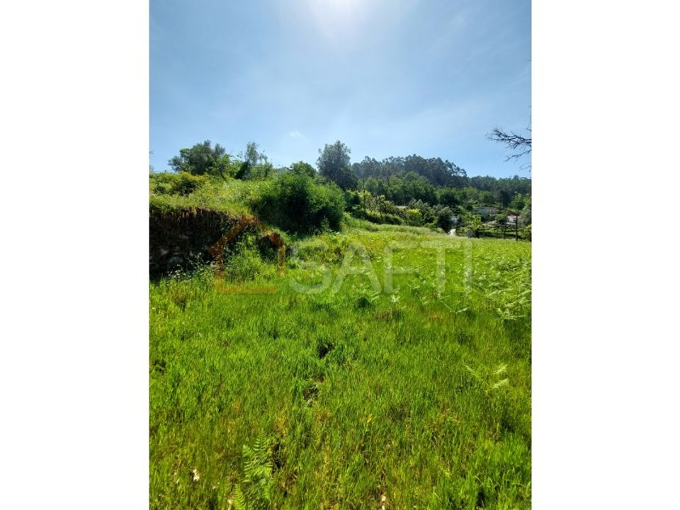 Helårsgrund i Arcos de Valdevez, Viana do Castelo - foto 1
