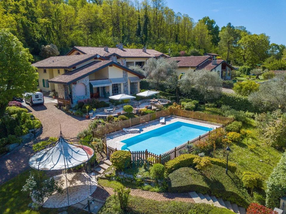 Villa i Besozzo, Varese - foto 1