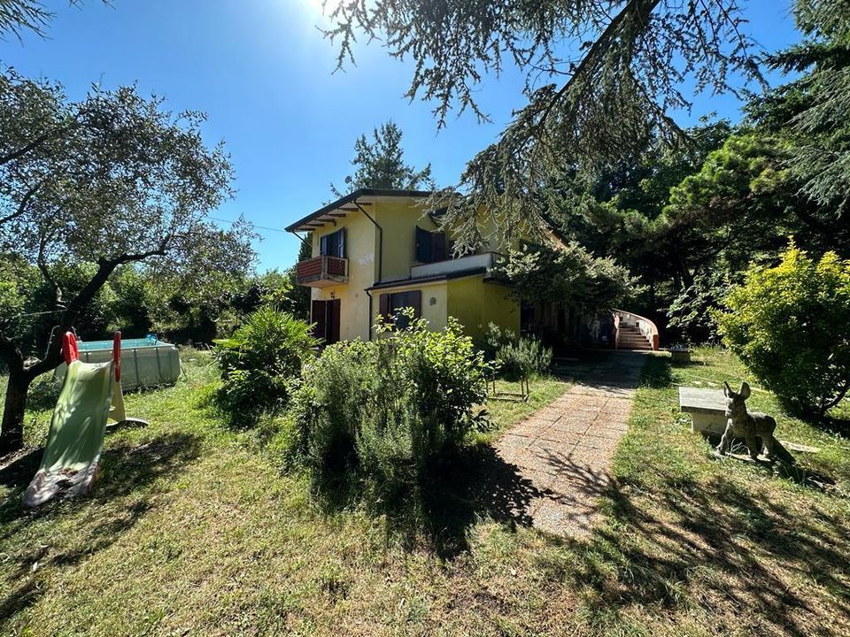 Villa i Fosdinovo, Massa and Carrara - foto 1