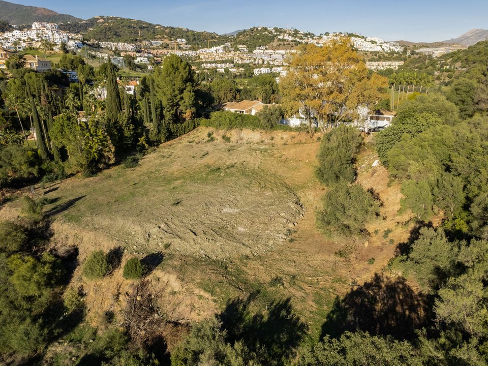 Helårsgrund i Benahavis, Malaga - foto 3