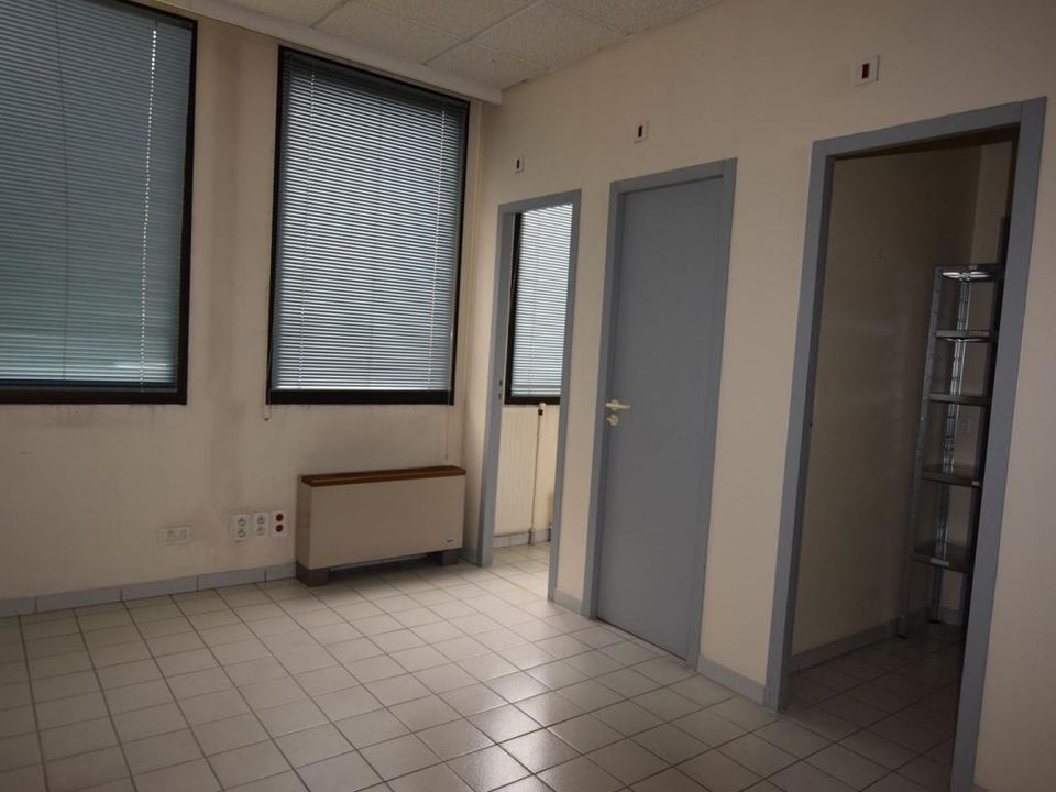 L'establiment comercial a Brive-la-Gaillarde, Correze - foto 4