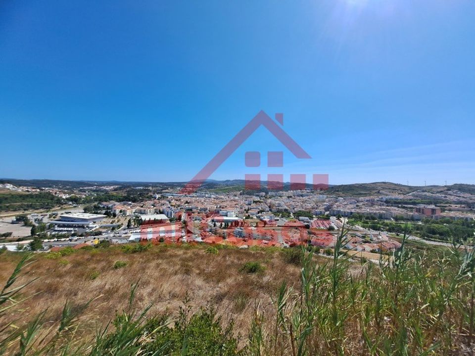 Terreno en Matacaes, Lisbon - foto 1