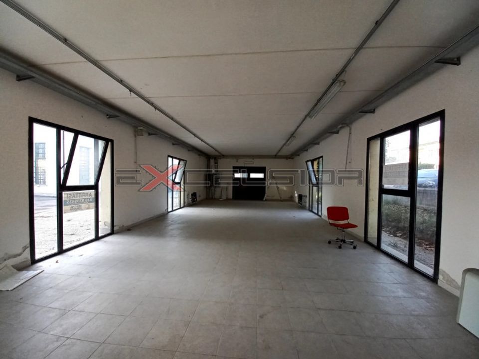 Erhvervsejendom i Cavarzere, Venice - foto 1