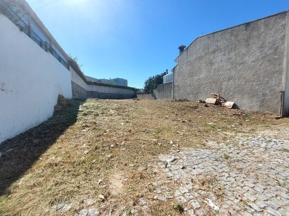 Helårsgrund i Maia, Porto - foto 1