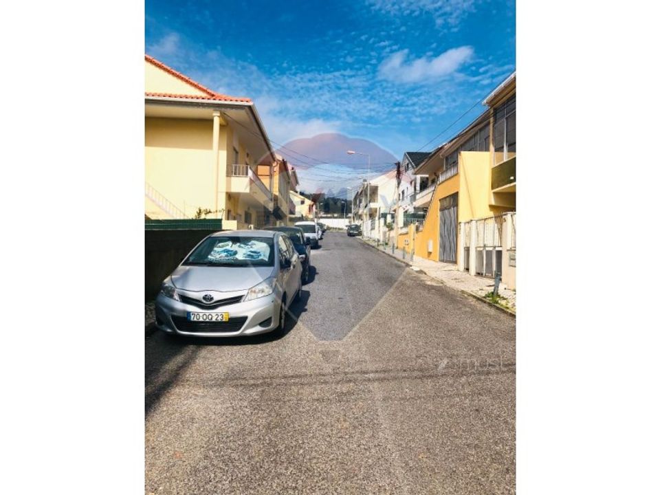 Helårsgrund i Amadora, Lisbon - foto 2